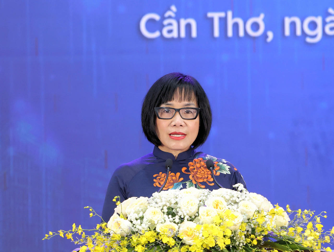 Thứ trưởng Bộ Tư ph&aacute;p Đặng Ho&agrave;ng Oanh ph&aacute;t biểu