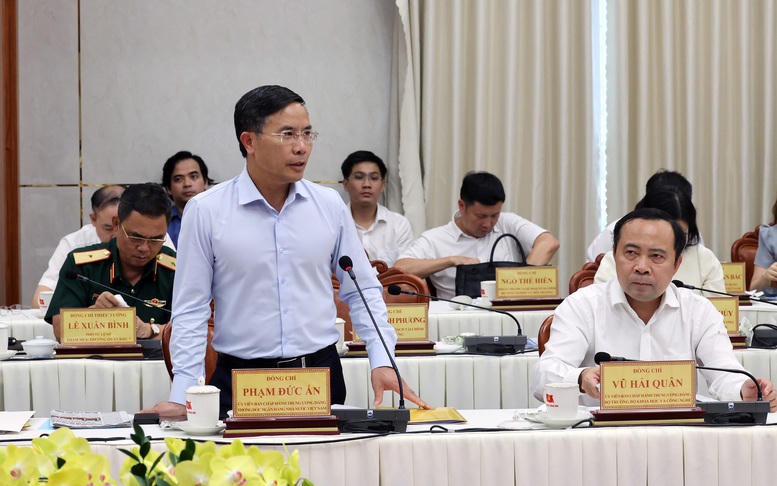 Thủ tướng: Nếu Đồng Nai cam kết đạt kết quả cao hơn, Ch&iacute;nh phủ sẽ ưu ti&ecirc;n bố tr&iacute; nguồn lực ngay trong năm 2027- Ảnh 10.