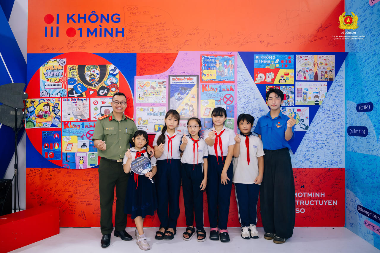 Những dấu ấn đ&aacute;ng nhớ của&nbsp; &ldquo;Bức tường An ninh mạng&rdquo; tại&nbsp;Gala nghệ thuật &ldquo;Tổ quốc b&igrave;nh y&ecirc;n&rdquo;