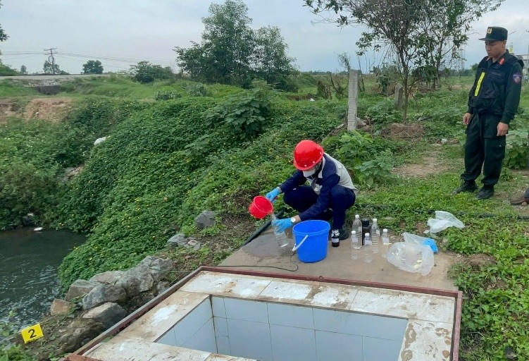 Chức năng kiểm tra chất lượng mẫu nước thải.