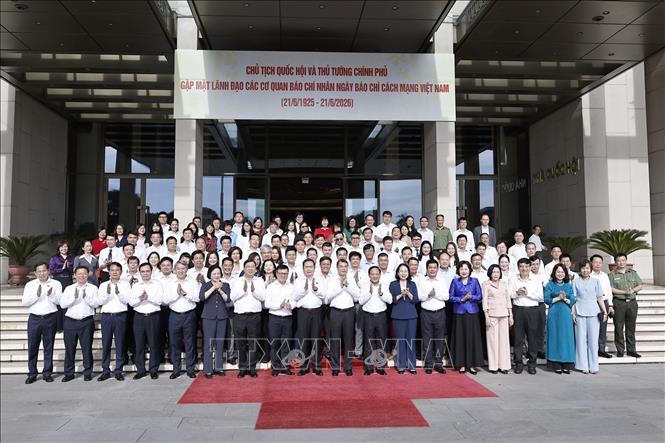 Ch&uacute; th&iacute;ch ảnh