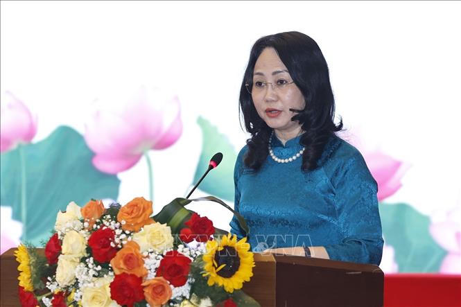 Ch&uacute; th&iacute;ch ảnh