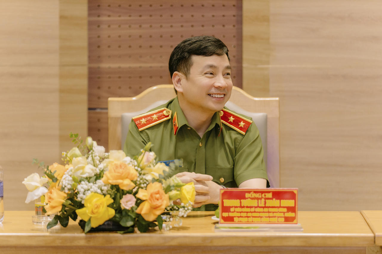 Trung tướng L&ecirc; Xu&acirc;n Minh&nbsp;đ&aacute;nh gi&aacute; cao vai tr&ograve; của b&aacute;o ch&iacute;, đồng thời mong muốn sự phối hợp giữa hai lực lượng trong mặt trận chống tin giả.