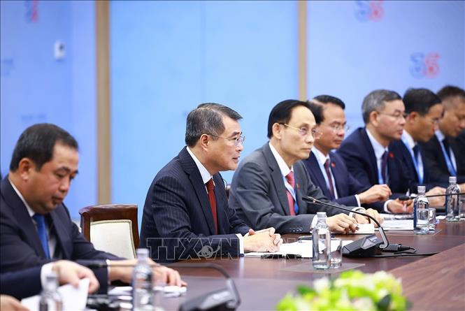 Ch&uacute; th&iacute;ch ảnh