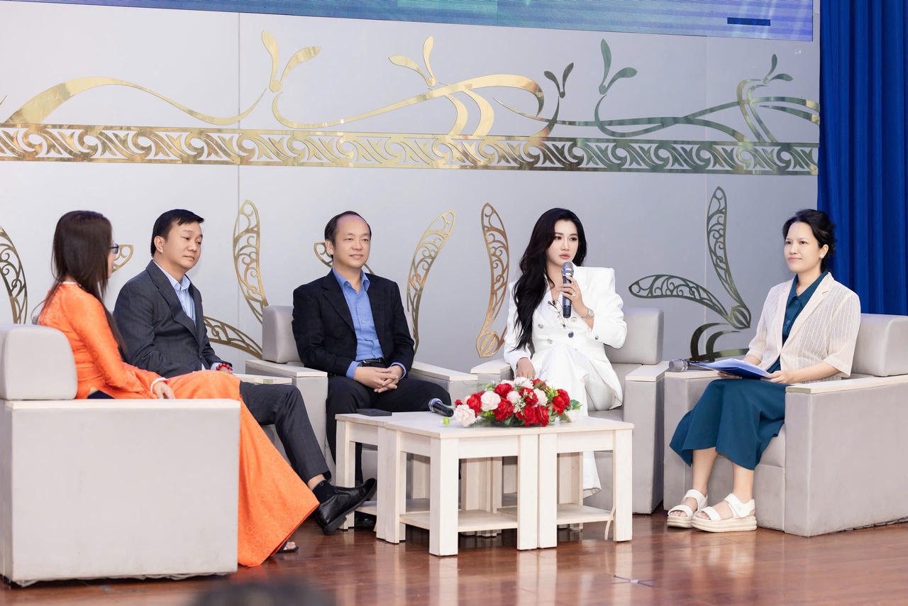Doanh nh&acirc;n Trần Thị Tr&uacute;c Phương: Bản lĩnh được t&ocirc;i luyện từ những gi&ocirc;ng tố cuộc đời