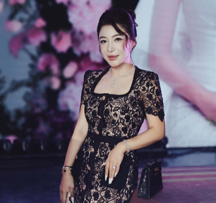 B&agrave; Tạ Quỳnh Mai - CEO QM Diamond.