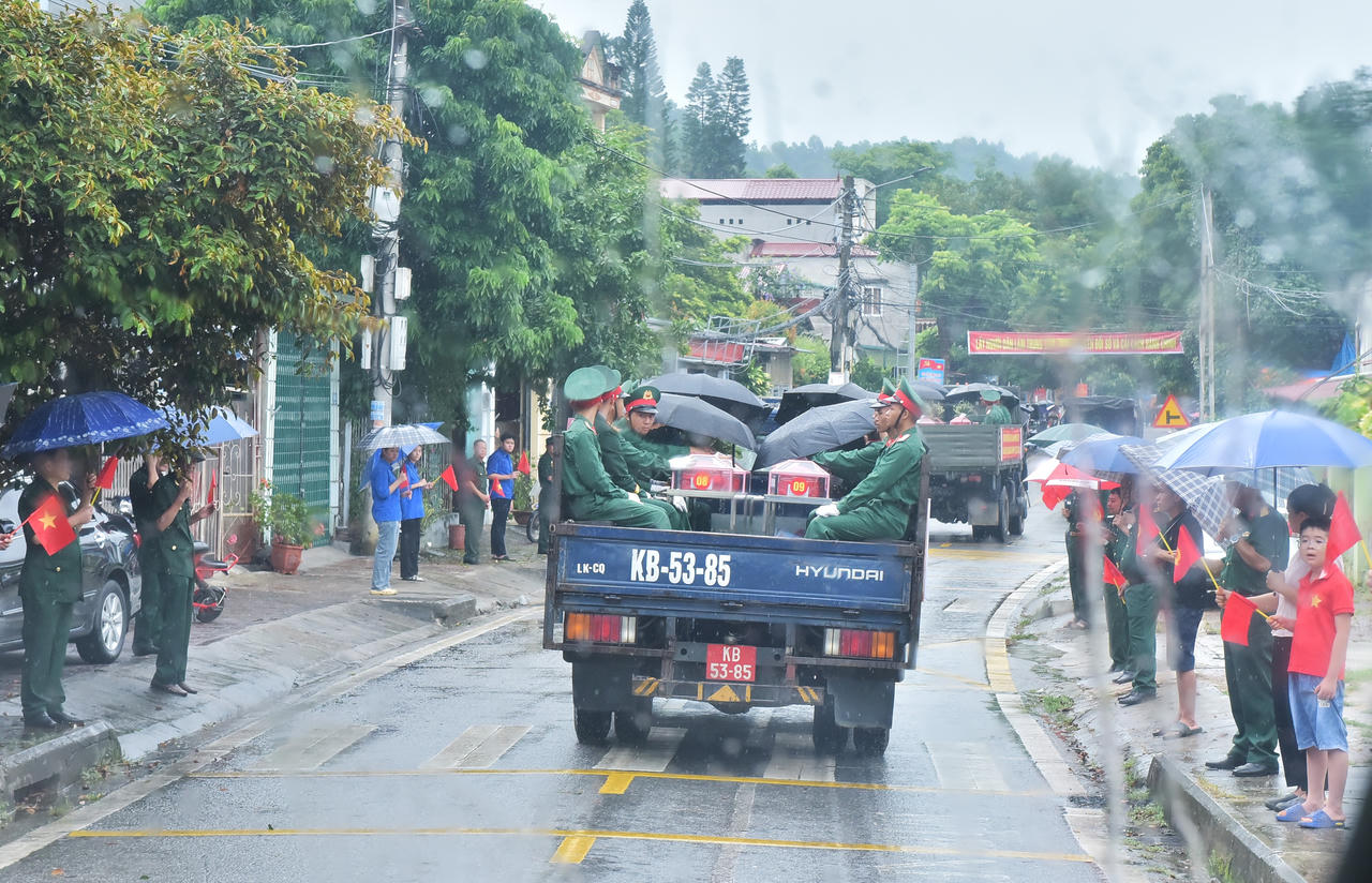 L&agrave;o Cai truy điệu, an t&aacute;ng 9 h&agrave;i cốt liệt sĩ hy sinh trong chiến tranh bảo vệ bi&ecirc;n giới ph&iacute;a Bắc