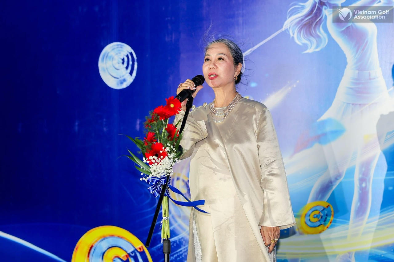 B&agrave; Nguyễn Thị Thu H&agrave; - PCT HH Golf VN - Trưởng BTC giải V&ocirc; địch c&aacute;c CLB golf Nữ To&agrave;n Quốc 2026