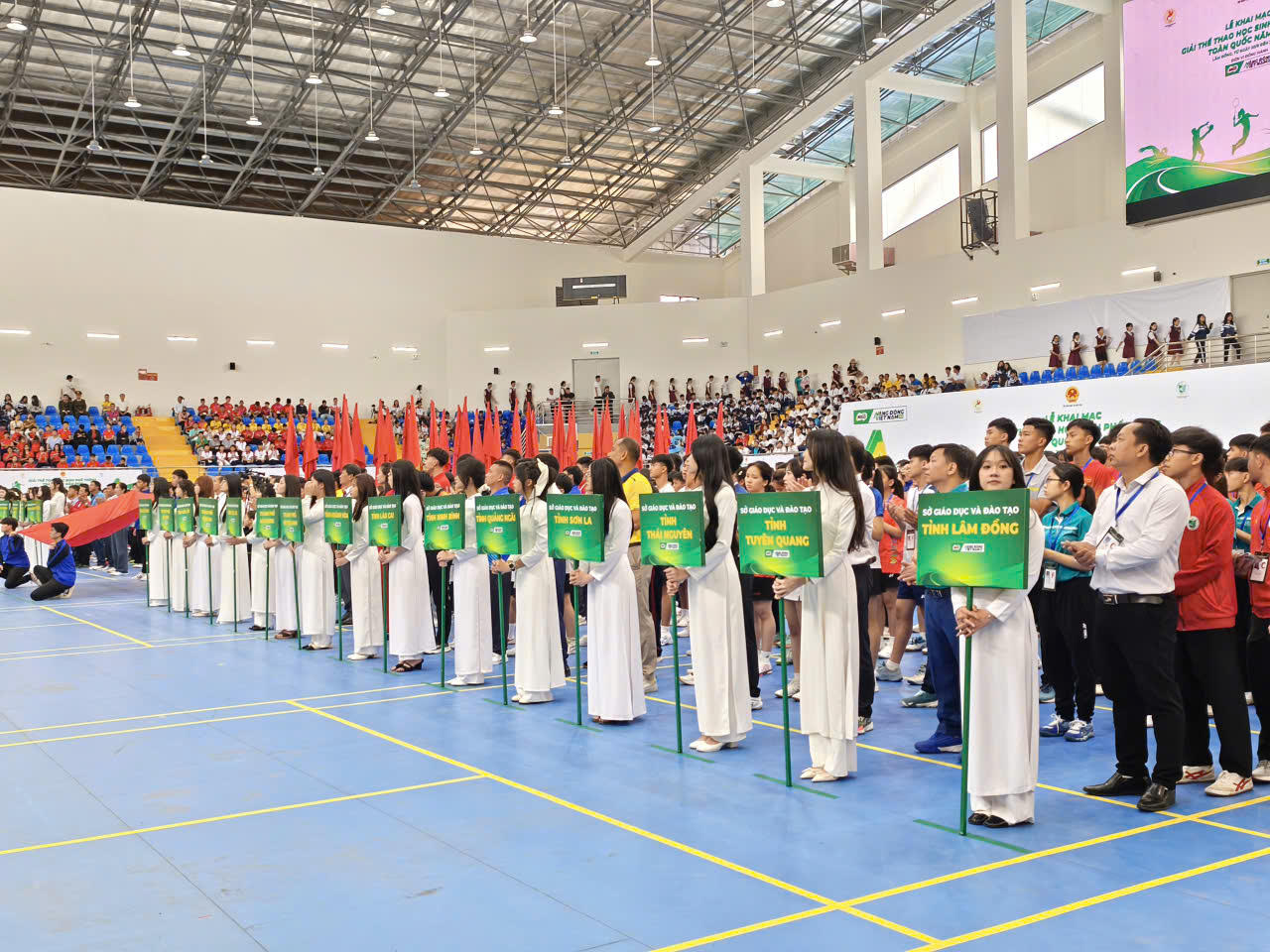 C&aacute;c vận động vi&ecirc;n tham gia 5 m&ocirc;n thi đấu gồm: điền kinh, bơi, cầu l&ocirc;ng, b&oacute;ng b&agrave;n v&agrave; v&otilde; cổ truyền.