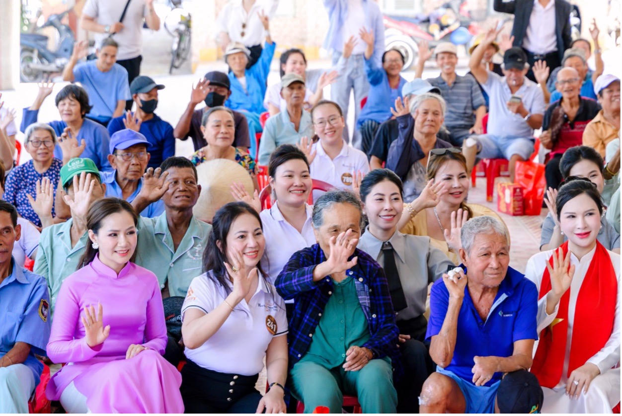 Mang yêu thương đến Quy Hòa, Hoa hậu Thương hiệu Việt Nam 2026 viết tiếp hành trình nhân ái