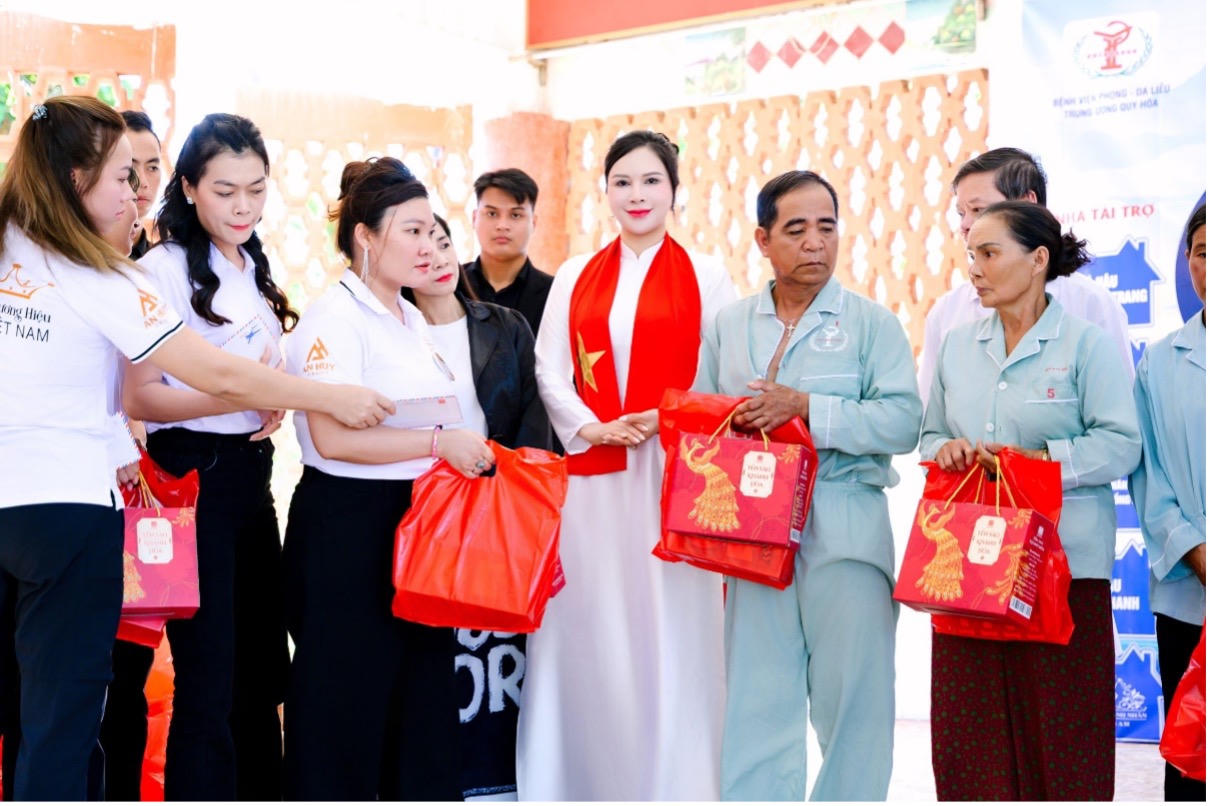 Mang yêu thương đến Quy Hòa, Hoa hậu Thương hiệu Việt Nam 2026 viết tiếp hành trình nhân ái