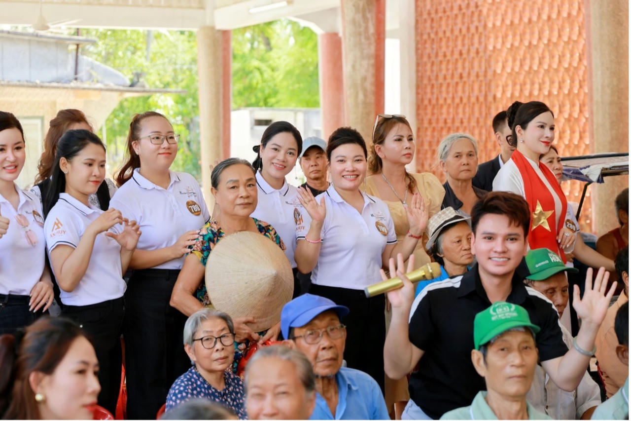 Mang yêu thương đến Quy Hòa, Hoa hậu Thương hiệu Việt Nam 2026 viết tiếp hành trình nhân ái