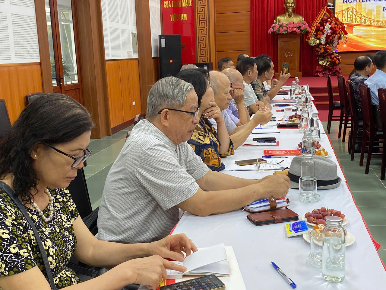 C&ocirc;ng t&aacute;c chăm s&oacute;c người cao tuổi cần được chuyển mạnh từ hỗ trợ thụ động sang chăm s&oacute;c chủ động. (Ảnh: PV)