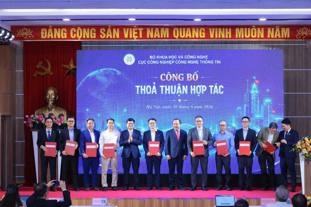 Tại lễ ra mắt, Trung t&acirc;m đ&atilde; k&yacute; kết bi&ecirc;n bản ghi nhớ hợp t&aacute;c với 19 đối t&aacute;c trong v&agrave; ngo&agrave;i nước.