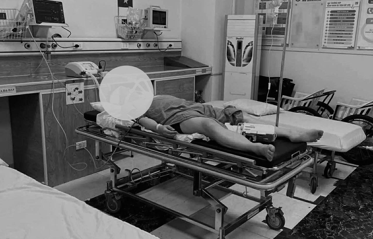 Sau khi g&acirc;y án, Vũ Văn L&ecirc;n đã dùng súng tự g&acirc;y thương tích và hiện đang được cấp cứu tại Bệnh viện Đa khoa tỉnh L&agrave;o Cai.
