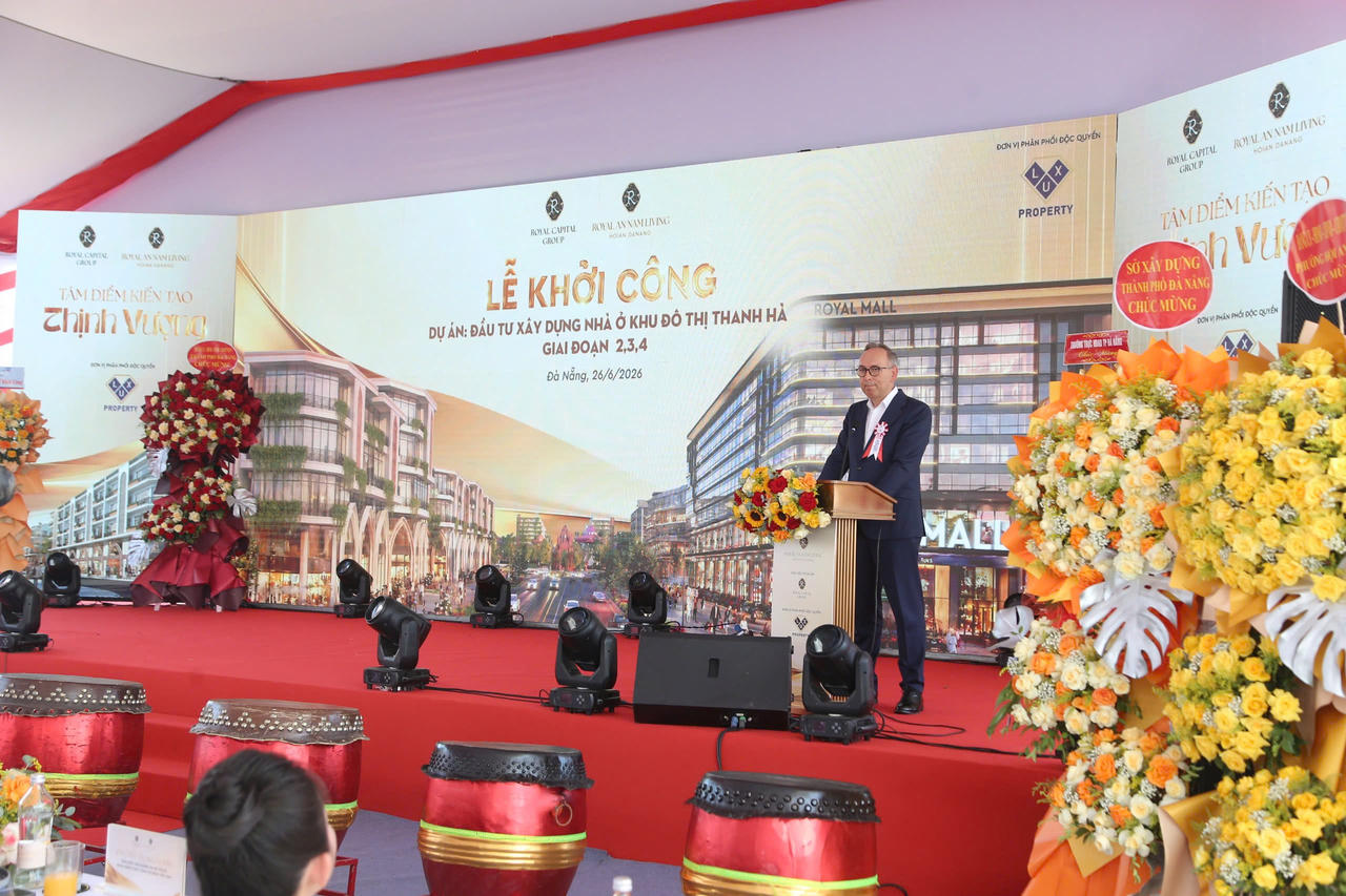 Đại diện Chủ đầu tư tin rằng dự &aacute;n sẽ g&oacute;p phần th&uacute;c đẩy ph&aacute;t triển kinh tế - x&atilde; hội của khu vực, đồng thời mang lại gi&aacute; trị bền vững cho cư d&acirc;n, kh&aacute;ch h&agrave;ng v&agrave; c&aacute;c nh&agrave; đầu tư