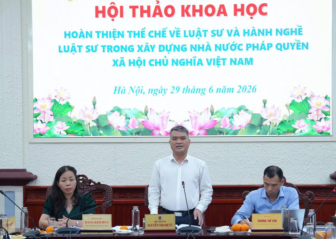 Thứ trưởng Nguyễn Thanh T&uacute; ph&aacute;t biểu tại Hội thảo.