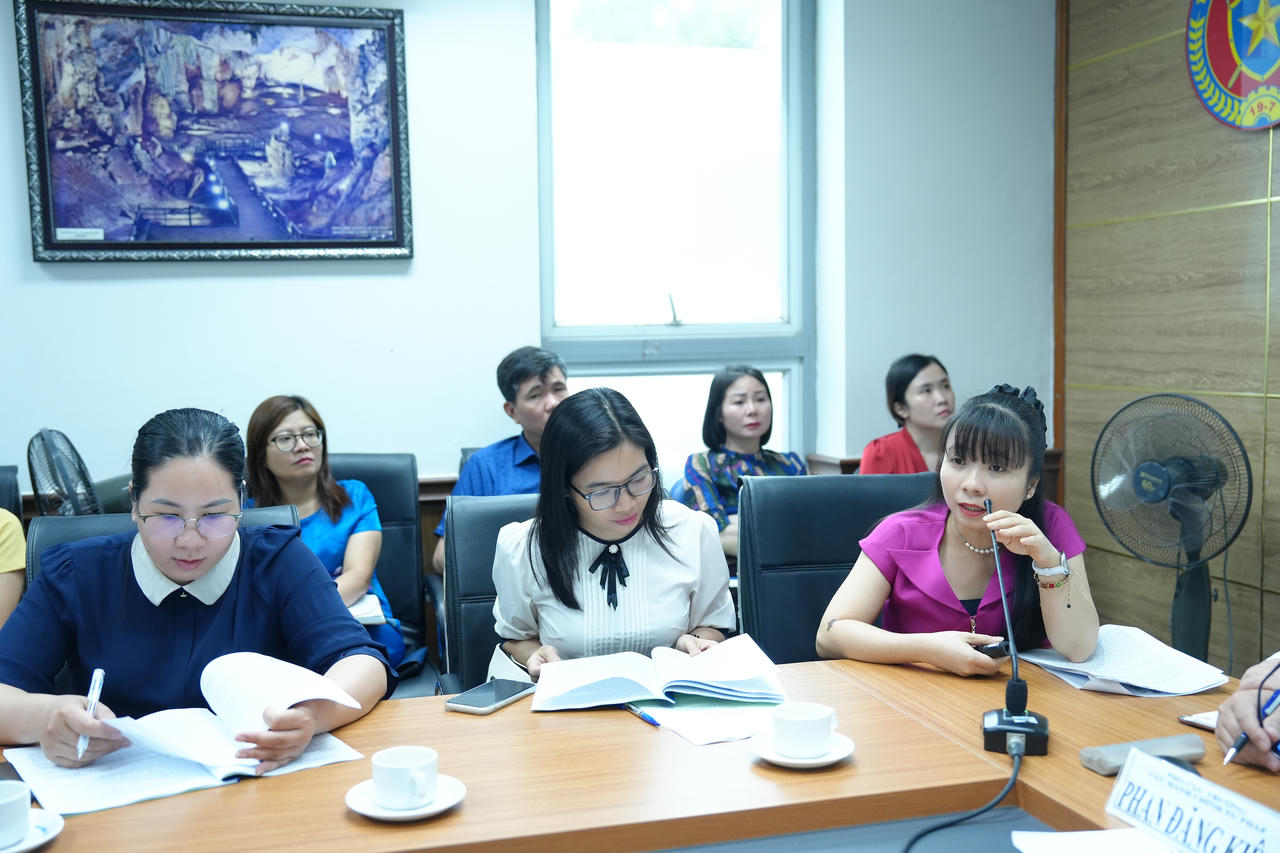 Sửa đổi quy định pháp luật để bảo đảm lợi ích tốt nhất của trẻ em được nhận làm con nuôi