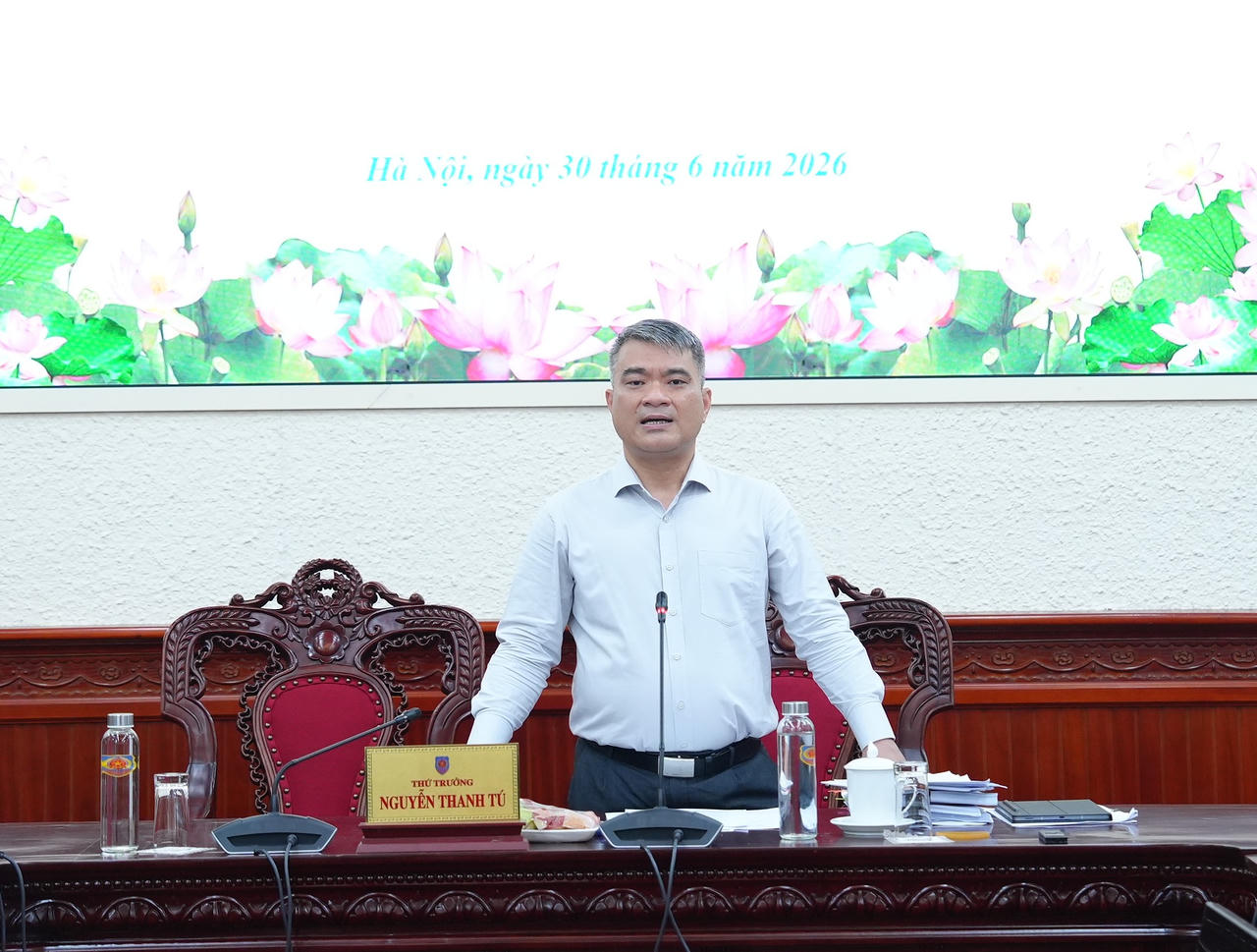 Thứ trưởng Nguyễn Thanh T&uacute; ph&aacute;t biểu kết luận tại cuộc họp Hội đồng thẩm định.