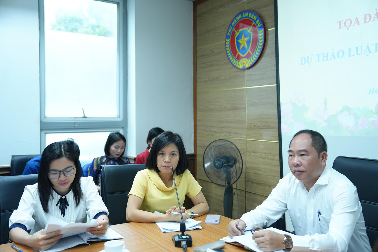 Sửa đổi quy định pháp luật để bảo đảm lợi ích tốt nhất của trẻ em được nhận làm con nuôi