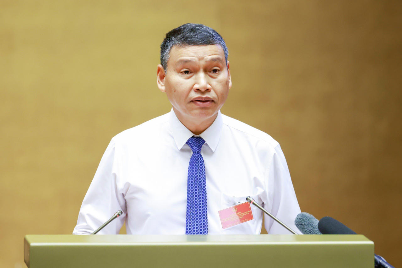 &Ocirc;ng Hồ Kỳ Minh, Ph&oacute; Chủ tịch Thường trực UBND TP Đ&agrave; Nẵng tham luận tại Hội nghị. Ảnh: PV