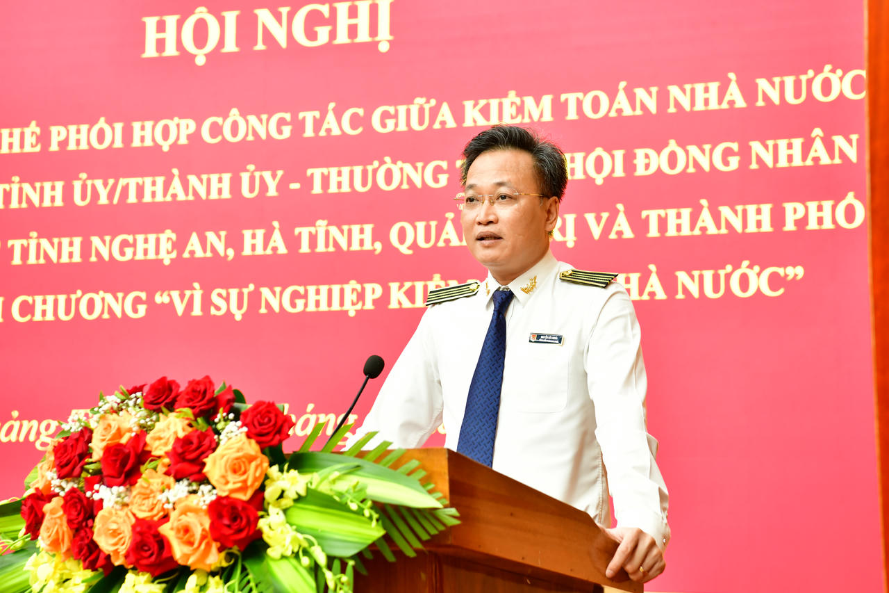 Tổng Kiểm to&aacute;n nh&agrave; nước Nguyễn Hữu Nghĩa ph&aacute;t biểu tại hội nghị.