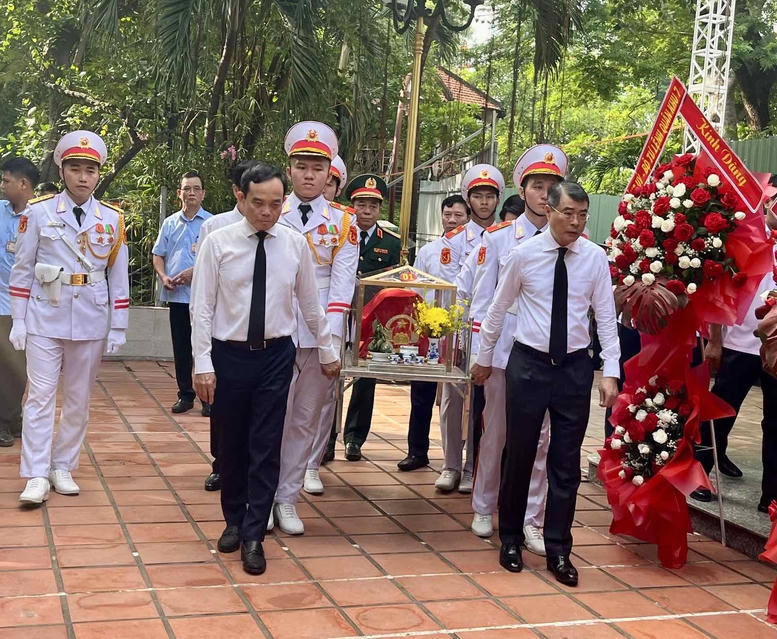 Thủ tướng L&ecirc; Minh Hưng: Bằng mọi gi&aacute;, phải nỗ lực, quyết t&acirc;m cao nhất để t&igrave;m kiếm, quy tập v&agrave; x&aacute;c định danh t&iacute;nh h&agrave;i cốt liệt sĩ- Ảnh 5.