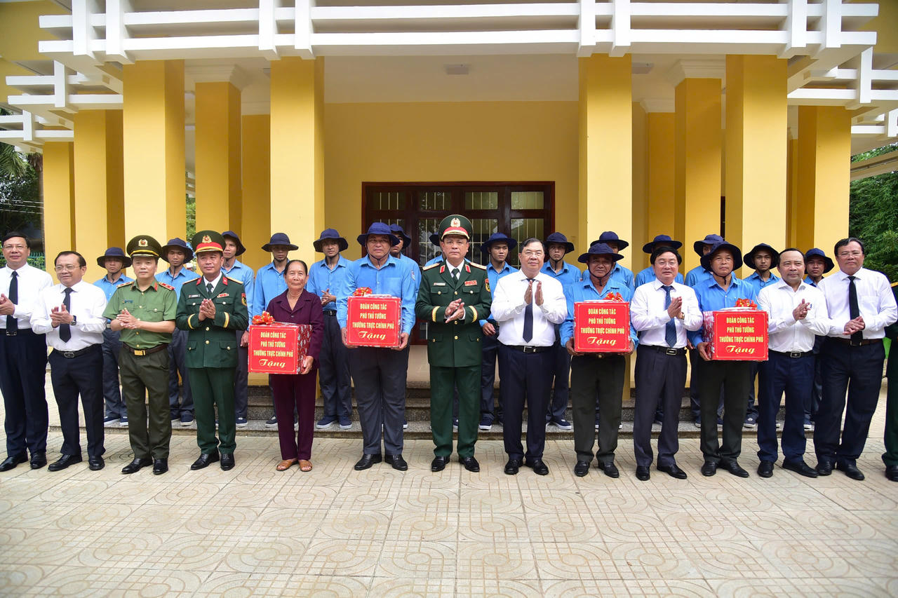 T&acirc;y Ninh truy điệu, an t&aacute;ng 173 h&agrave;i cốt liệt sĩ qu&acirc;n t&igrave;nh nguyện hy sinh tại Campuchia
