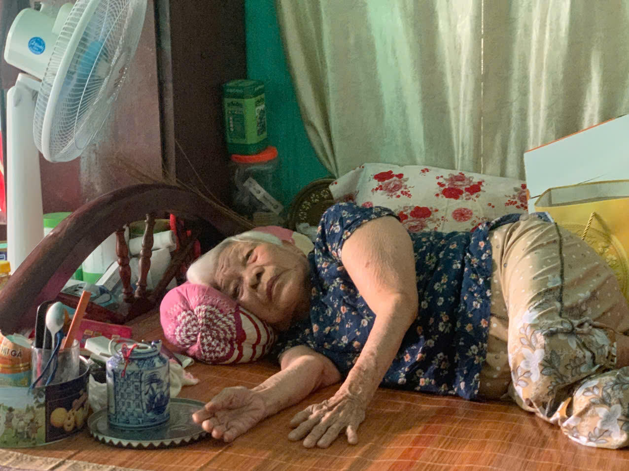 B&agrave; Vũ Thị Nh&atilde; (SN 1932) tr&uacute; tại x&atilde; Nghi Dương, TP Hải Ph&ograve;ng, mong muốn B&aacute;o Ph&aacute;p luật Việt Nam c&ugrave;ng c&aacute;c &ldquo;mạnh thường qu&acirc;n&rdquo; chung tay x&acirc;y dựng &ldquo;M&aacute;i ấm Tư ph&aacute;p&rdquo; cho gia đ&igrave;nh b&agrave;.