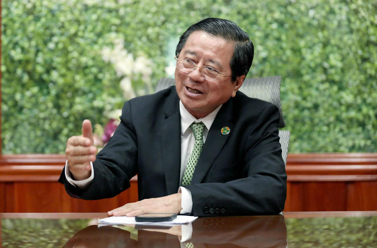 LS Nguyễn Văn Hậu.