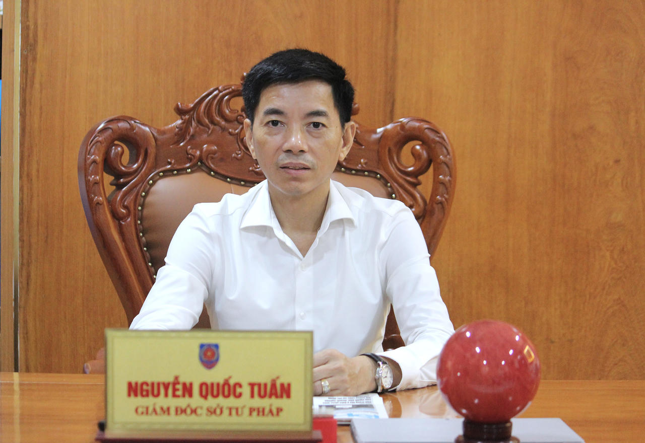 &Ocirc;ng Nguyễn Quốc Tuấn.