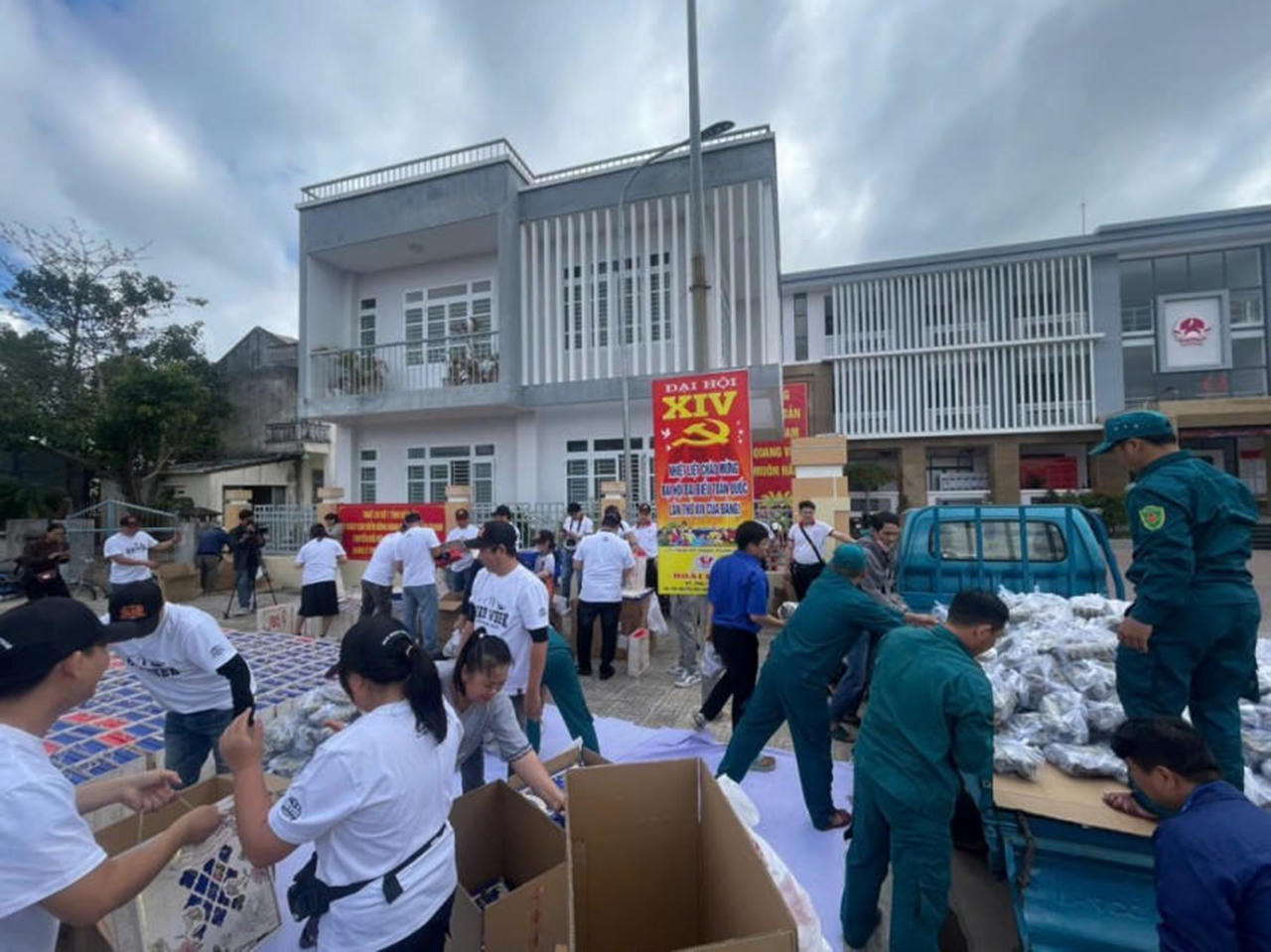 “Sống là cho, đâu chỉ nhận riêng mình”
