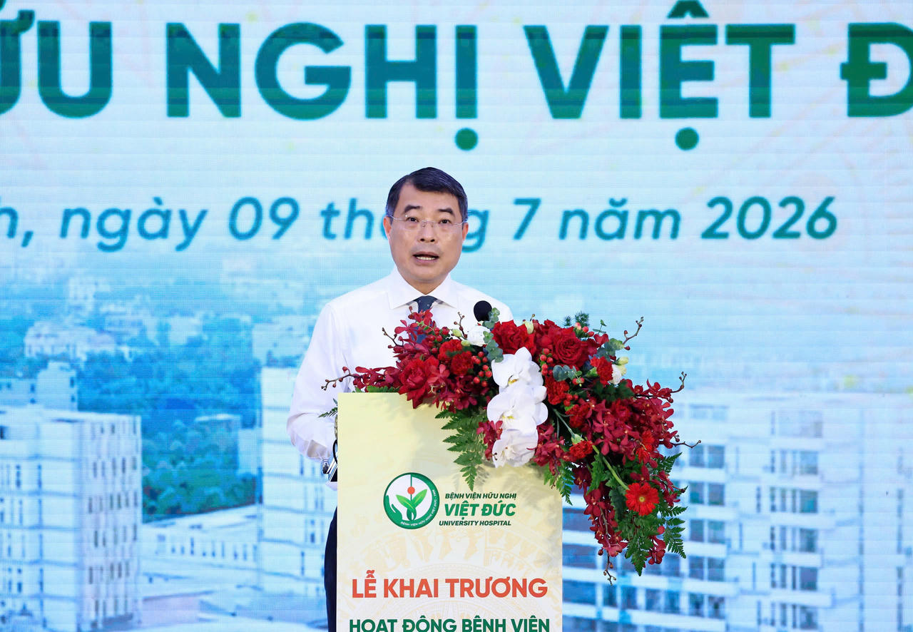 Thủ tướng L&ecirc; Minh Hưng ph&aacute;t biểu chỉ đạo tại Lễ khai trương hoạt động Bệnh viện Hữu nghị Việt Đức cơ sở Ninh B&igrave;nh.