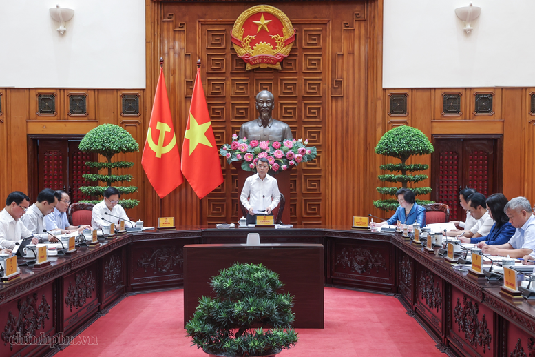 Thủ tướng L&ecirc; Minh Hưng: Khẩn trương nghi&ecirc;n cứu, đề xuất t&iacute;ch hợp thực chất 4 chương tr&igrave;nh mục ti&ecirc;u quốc gia- Ảnh 6.