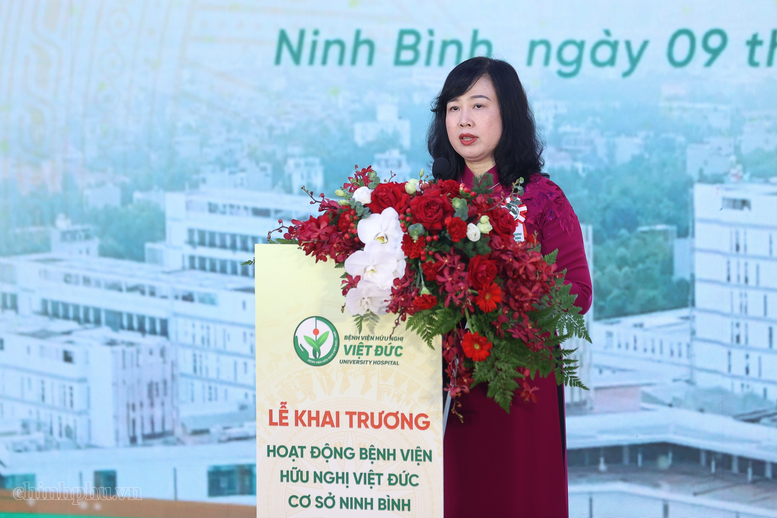 Thủ tướng L&ecirc; Minh Hưng: X&acirc;y dựng những bệnh viện hiện đại v&agrave; h&igrave;nh th&agrave;nh hệ sinh th&aacute;i y tế ph&aacute;t triển đồng bộ- Ảnh 7.