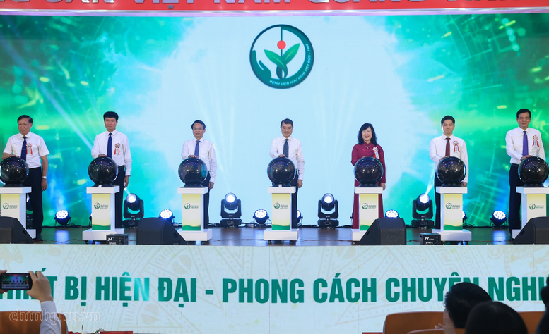 Thủ tướng L&ecirc; Minh Hưng: X&acirc;y dựng những bệnh viện hiện đại v&agrave; h&igrave;nh th&agrave;nh hệ sinh th&aacute;i y tế ph&aacute;t triển đồng bộ- Ảnh 5.