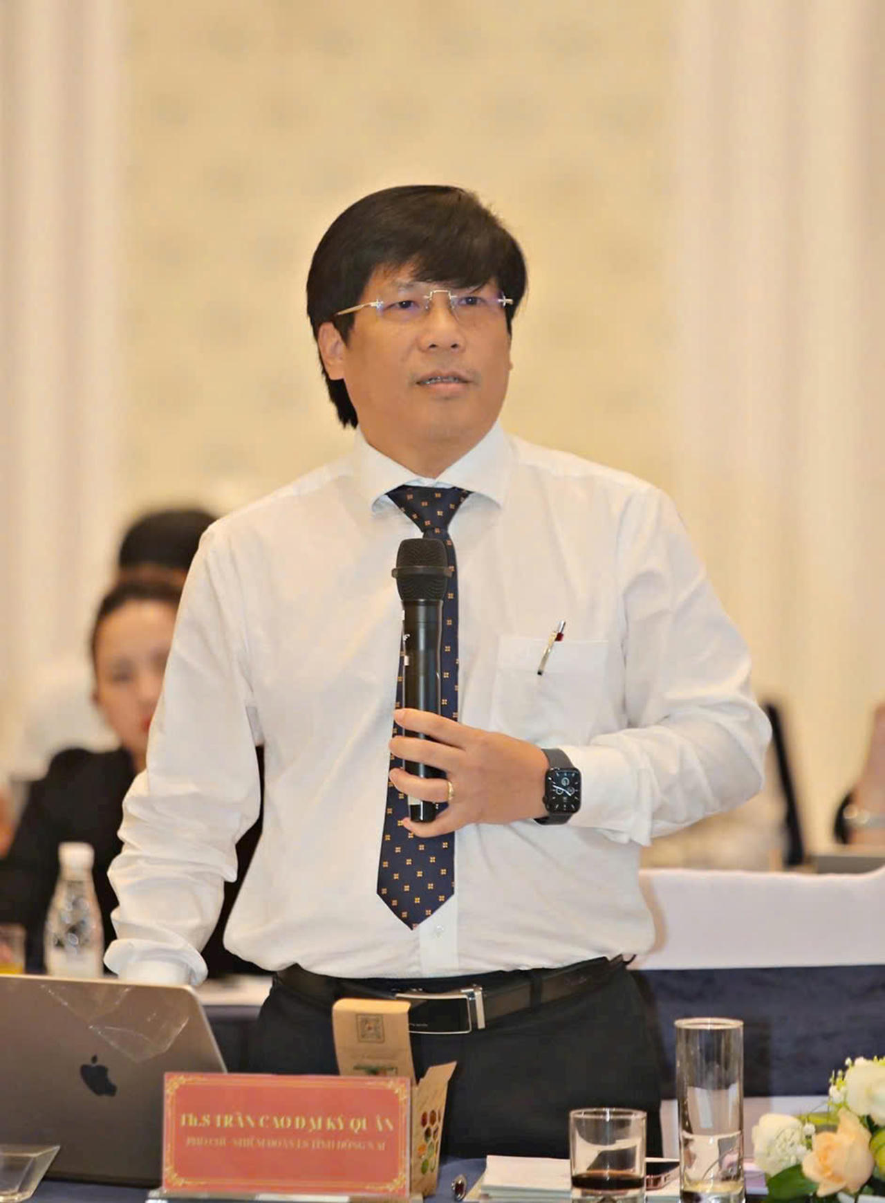 LS Trần Cao Đại Kỳ Qu&acirc;n.