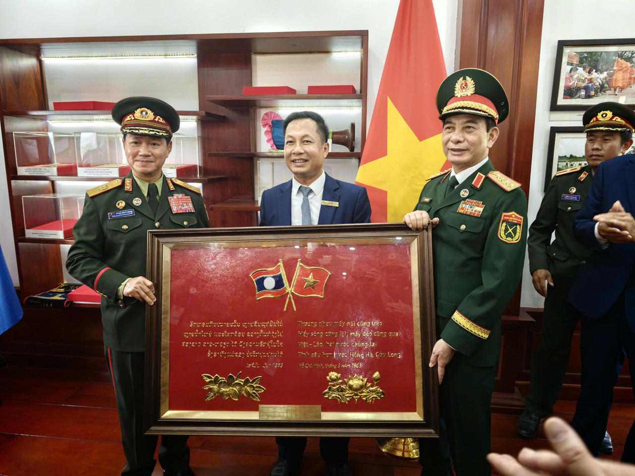 Giao lưu Hữu nghị Quốc phòng Biên giới: Thắt chặt tình hữu nghị 2 nước Việt Nam – Lào