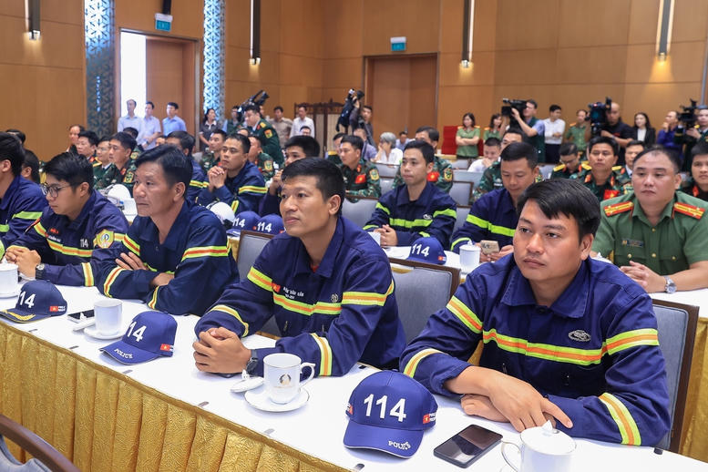 Thủ tướng L&ecirc; Minh Hưng: X&acirc;y dựng một Việt Nam tự cường nhưng nh&acirc;n &aacute;i, bản lĩnh nhưng h&ograve;a hiếu, ph&aacute;t triển nhưng c&oacute; tr&aacute;ch nhiệm- Ảnh 10.