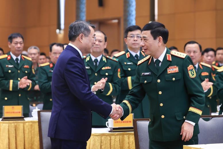 Thủ tướng L&ecirc; Minh Hưng: X&acirc;y dựng một Việt Nam tự cường nhưng nh&acirc;n &aacute;i, bản lĩnh nhưng h&ograve;a hiếu, ph&aacute;t triển nhưng c&oacute; tr&aacute;ch nhiệm- Ảnh 2.
