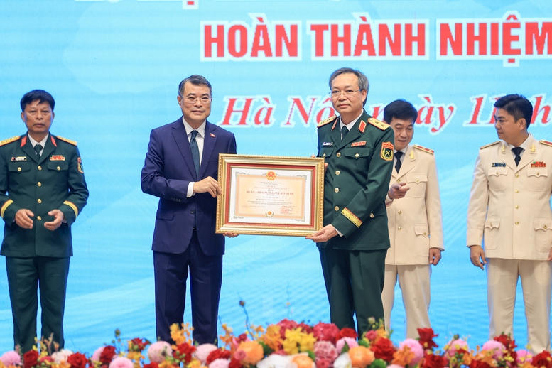 Thủ tướng L&ecirc; Minh Hưng: X&acirc;y dựng một Việt Nam tự cường nhưng nh&acirc;n &aacute;i, bản lĩnh nhưng h&ograve;a hiếu, ph&aacute;t triển nhưng c&oacute; tr&aacute;ch nhiệm- Ảnh 12.