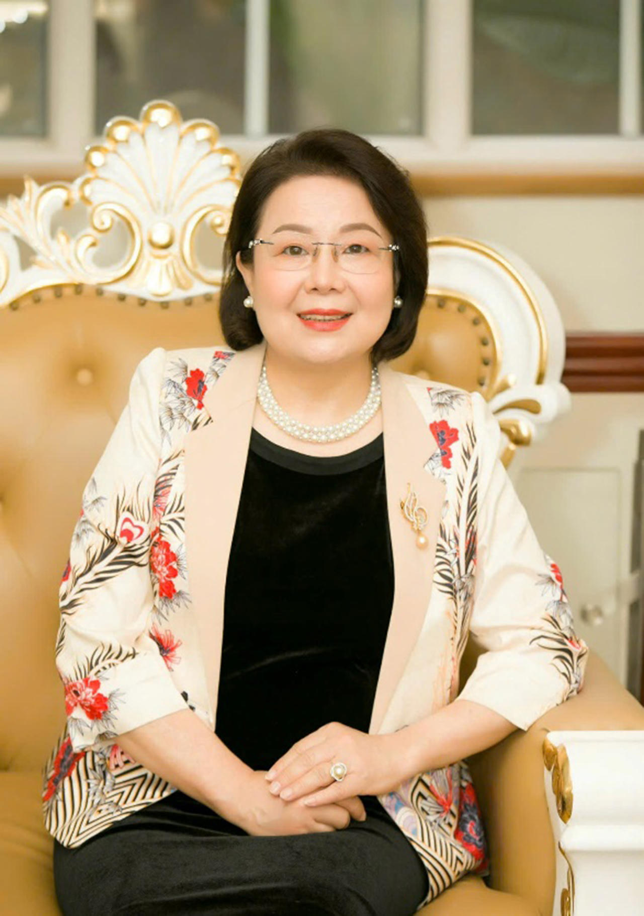 B&agrave; Nguyễn Thị Tuyết Minh, nguy&ecirc;n Chủ tịch Hội đồng Doanh nh&acirc;n nữ Việt Nam (VCCI); th&agrave;nh vi&ecirc;n s&aacute;ng lập Mạng lưới Doanh nh&acirc;n nữ ASEAN.