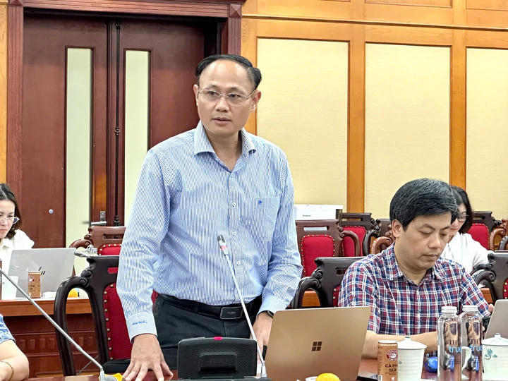 PGS.TS. Ph&iacute; Quyết Tiến, Viện Sinh học, Viện H&agrave;n l&acirc;m Khoa học v&agrave; C&ocirc;ng nghệ Việt Nam, tr&igrave;nh b&agrave;y dự thảo Định hướng nghi&ecirc;n cứu cơ bản trong lĩnh vực Sinh học giai đoạn 2026-2030, định hướng đến năm 2035.