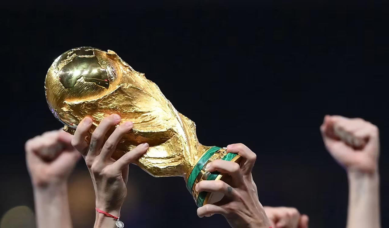 4 đội b&oacute;ng mạnh nhất, nhưng c&uacute;p v&agrave;ng chỉ c&oacute; một (Ảnh FIFA)