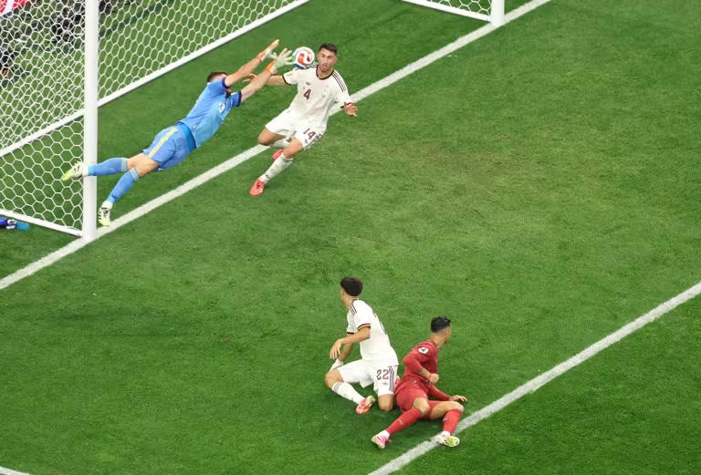 Simon đang c&oacute; phong độ tuyệt vời tại World Cup 2026 (Ảnh FIFA)