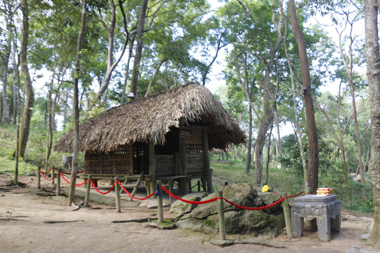 L&aacute;n N&agrave; Nưa - T&acirc;n Tr&agrave;o. (Ảnh: L&ecirc; Hanh)