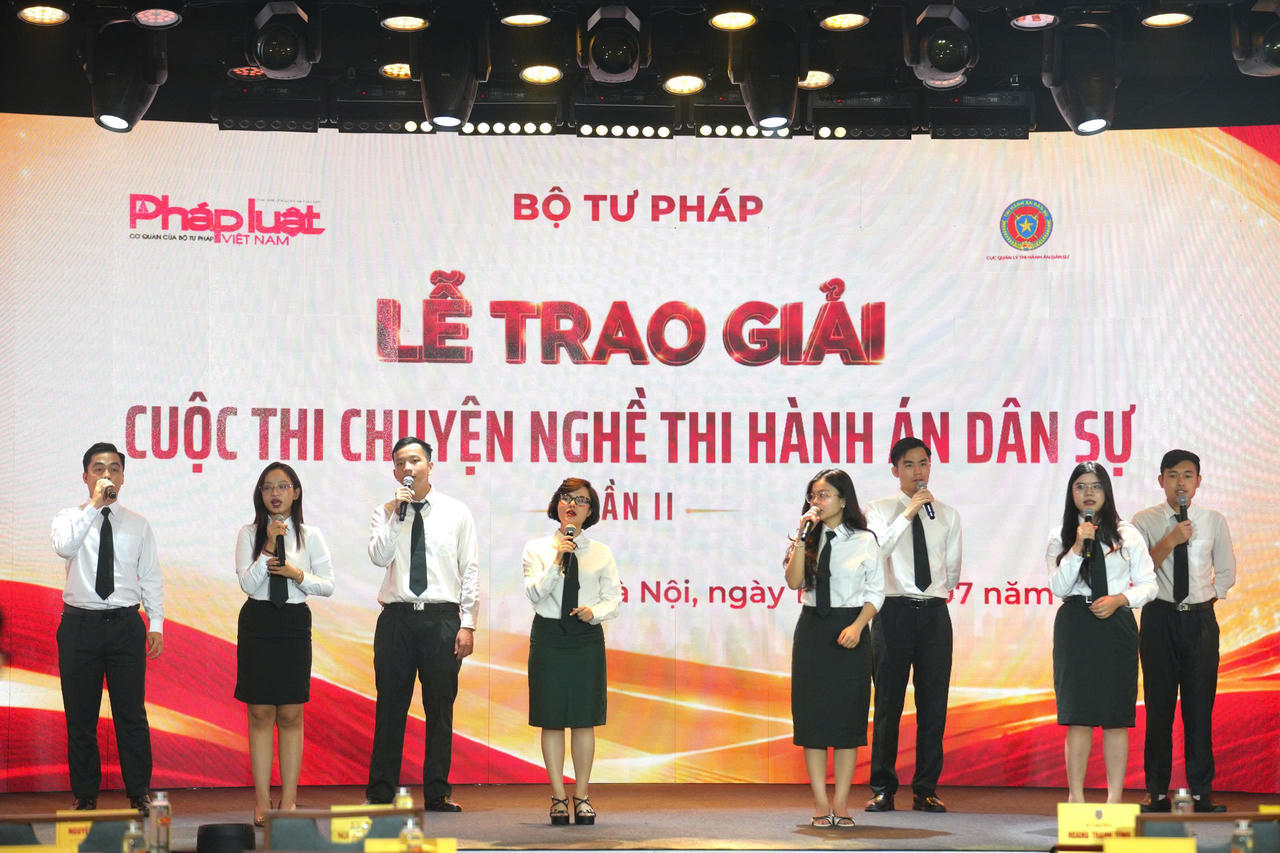 Tưng bừng Lễ trao giải Cuộc thi &ldquo;Chuyện nghề Thi h&agrave;nh &aacute;n d&acirc;n sự&rdquo; lần thứ II