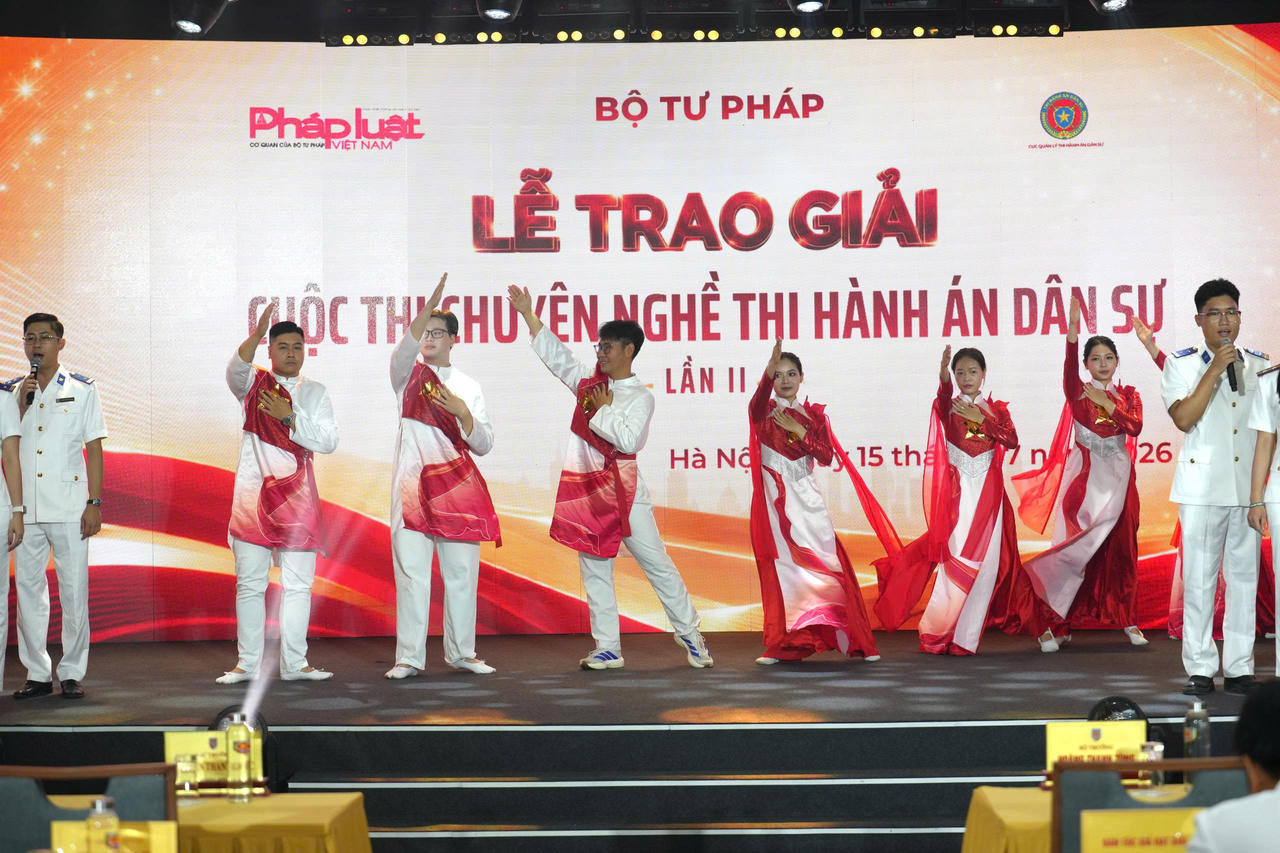 Tưng bừng Lễ trao giải Cuộc thi &ldquo;Chuyện nghề Thi h&agrave;nh &aacute;n d&acirc;n sự&rdquo; lần thứ II