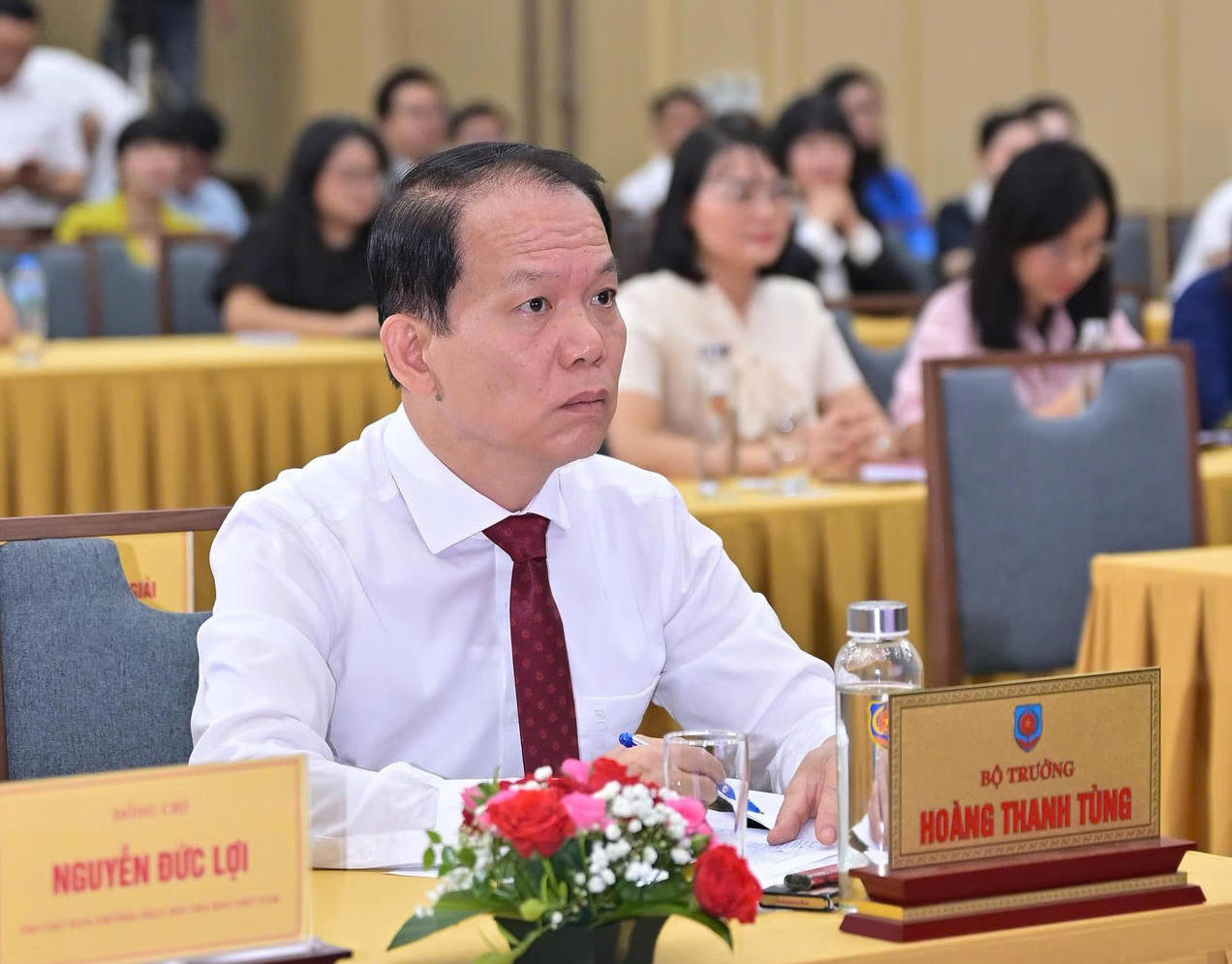Ủy vi&ecirc;n BCH Trung ương Đảng, B&iacute; Thư Đảng ủy, Bộ trưởng Bộ Tư ph&aacute;p Ho&agrave;ng Thanh T&ugrave;ng dự Lễ Trao giải