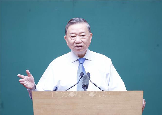 Ch&uacute; th&iacute;ch ảnh